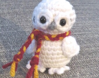 Häkelanleitung für eine winzige Schneeeule: DIY-Amigurumi-Anleitung (PDF-Anleitung)