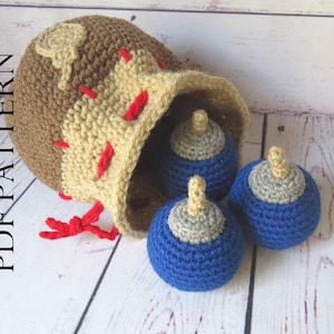 Crochet Bomb Bag and Bombs, PDF Häkelanleitung in englischer Sprache. Tolles Gamer-Accessoire!