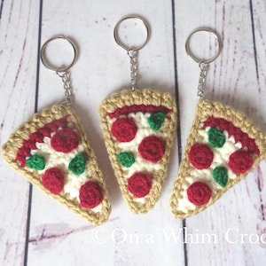 Patrón de crochet para rebanada de pizza: llavero amigurumi en PDF