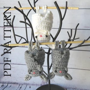 Little Crochet Bats - PDF Crochet pattern in English. Adorable!