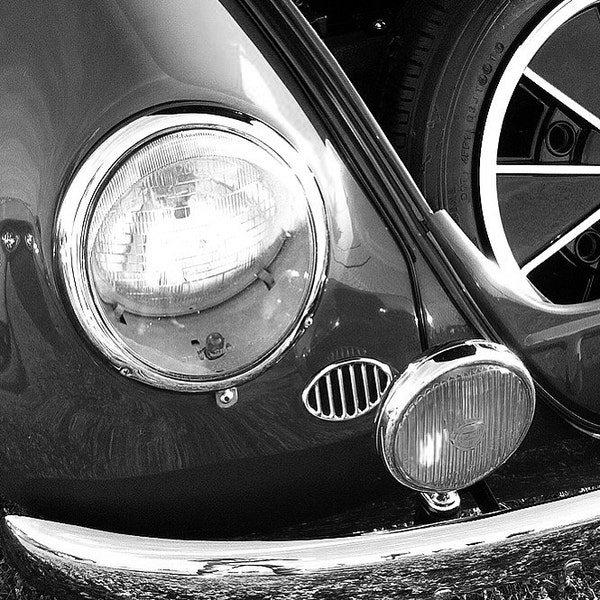 Volkswagen Beetle headlight and fog light, vw photography, VW bug, vintage Volkswagen, unique photos, green car, show car, hella, brm, vw