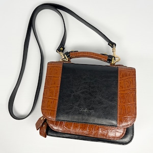 Cartera vintage Bellrose marrón y negra con asa