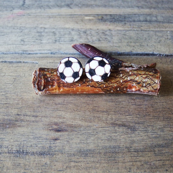 Fußball Ohrstecker aus Holz — Fußball Ohrringe — Soccer
