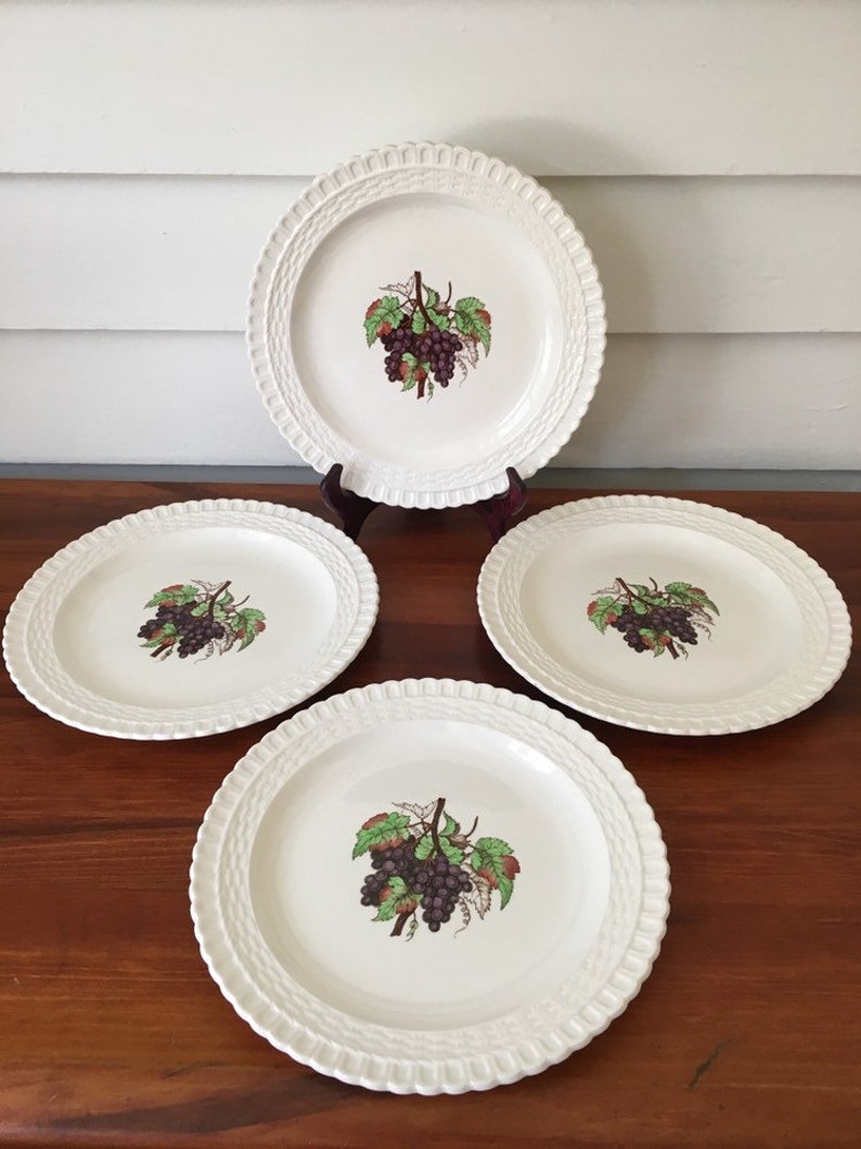 Spode Copeland Grapes Plate England Grape Center Basketweave Embossed Luncheon Plates Set of 4 Purple Brown Vintage Dinnerware S2254