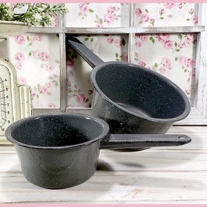 Enamel Speckled Graniteware Saucepans, Set of 2, Gray & White, Farmhouse Kitchen Decor, Metal Enamel Sauce Pots, Cottage Chic, Vintage 1990s