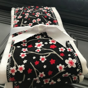 Baby Shower Gift Floral Burp cloths Set- Gift for new mom- Baby gift, newborn,  pretty burp cloth, bibs and burping, baby girl gift, spit up