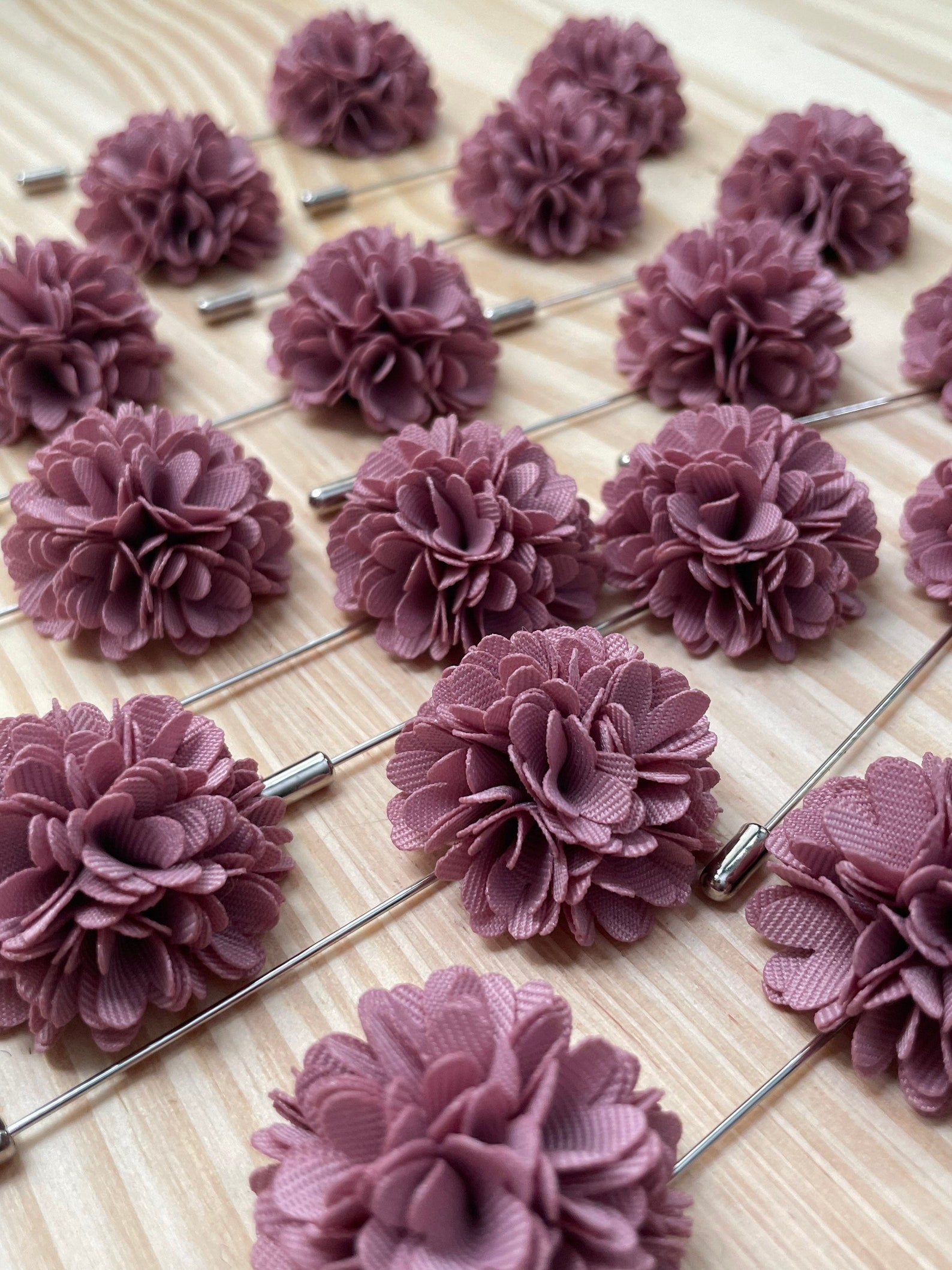 Flower Lapel Pins/groomsmen Boutonnière/lapel Pins/wedding Etsy