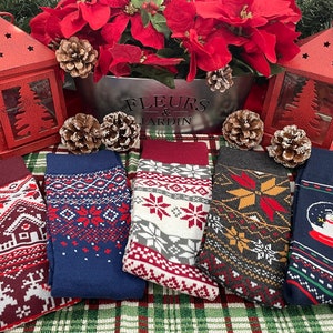 Vintage Christmas Sock/Stocking Stuffers/Vintage Socks/Christmas Gifts/Unisex Socks/Holiday Spirit/Comfortable and Warm/Fun Socks