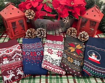 Vintage Christmas Sock/Stocking Stuffers/Vintage Socks/Christmas Gifts/Unisex Socks/Holiday Spirit/Comfortable and Warm/Fun Socks
