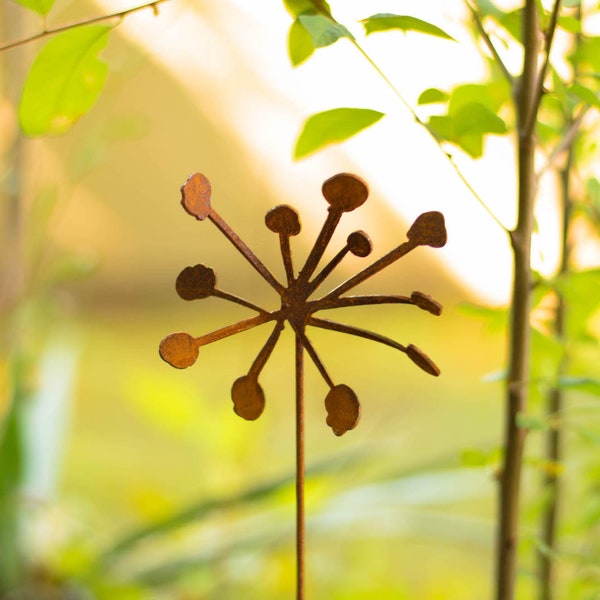 Metal Flower Pods | Flower Garden Art | Outdoor Metal Art, Metal Art Sculpture | GP189