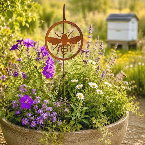 Honey Bee Garden Circle | Rustic Metal Bee Yard Art | Pollinator Decor O872