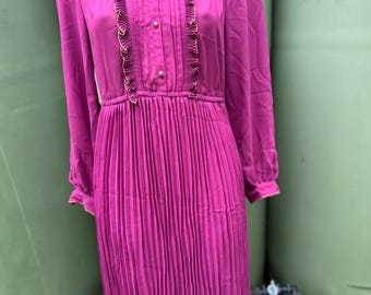 Vintage 1980s S/M purple gold  Plisse embroidered ruffled shirt dress