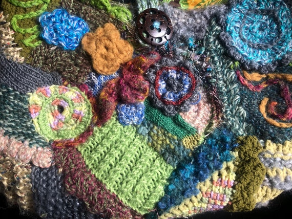 Eclectic Artisan hand created multicoloured Knitt… - image 4