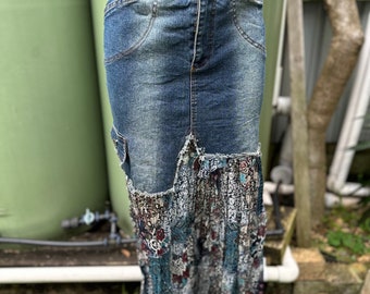 1980s S/m Quirky denim /floral maxi skirt euc