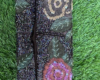 Vintage Y2 brown and floral beaded sequinned embroidered clutch purse