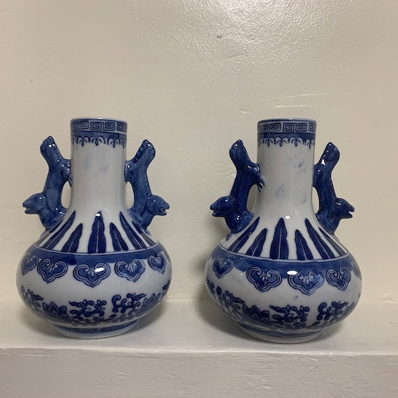 青白陶器 エビとドラゴンのカップ2個セット 中国 骨董品 花瓶 青白陶器