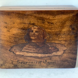 Vintage wooden Egypt souvenir pharaoh box