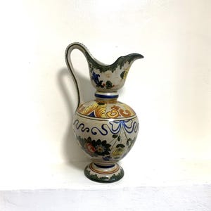 Vintage Italian  Deruta Majolica pottery painted large pitcher