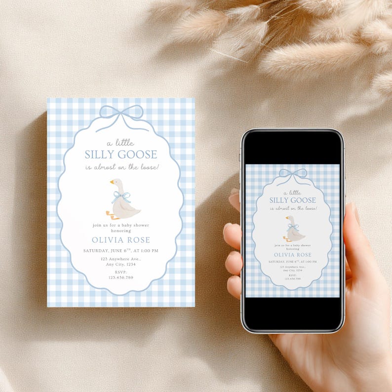 Invitación para baby shower con temática de ganso travieso, Un baby shower con un pequeño ganso travieso, Invitación azul para niño, Cuadros vichy, Plantilla editable de Canva imagen 4