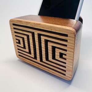 Walnut & white oak cell phone speaker w/ diamond illusion front design - iPhone Speaker - Phone Amplifier - Acoustic Speaker