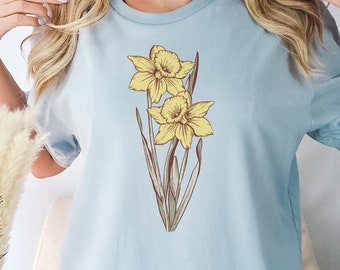 Custom Birth Month Flower Tshirt, Christmas Gift for Gardener, Birthday Gift for People Who Love to Garden, Floral Shirt