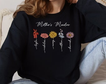 Mom Sweatshirt Flowers, Mothers Meadow with Kid Names, Birth Flower Gift for Moms Garden, Mom Gifts from Daughter and Son, Birthflower Gift