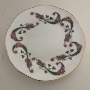 Royal Tara “Clonfert” Irish Bone China Plate – Celtic Knot & Shamrock, Galway Ireland, 1960s–70s