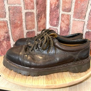 Vintage Men's Dr. Martens Brown Leather 8322 Made in England Oxfords Sz 11 *Free shipping*