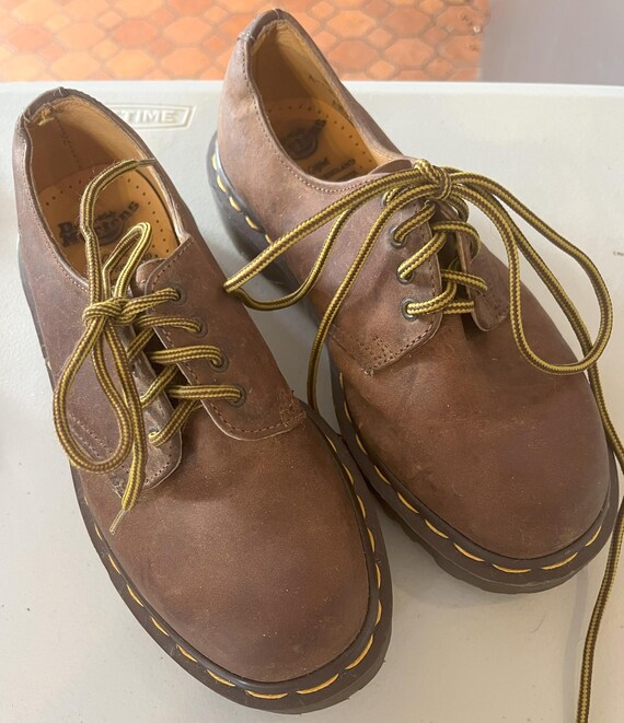 Vintage Dr. Martens Brown Leather Oxford Shoes - UK 5 - Made in England Vintage Dr. Martens Brown Oxford Shoe Low Boot Made In  main image 4