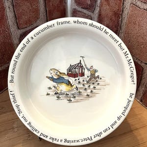 Vintage Wedgwood Of Etrura & Barlaston Beatrix Potter Designs Peter Rabbit Made In England Ceramic Bowl/Dish