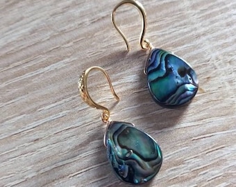 Pendientes de abulón real de oro, pendientes de plata esterlina, joyas de abulón de oro, pendientes de abulón de oro, pendientes de novia de abulón en forma de lágrima.