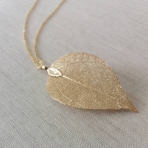 Real leaf necklace, 18K gold dipped leaf necklace, real leaf jewelry gold dipped leaves natural jewelry woodland jewelry bridesmaids jewelry zdjęcie 1