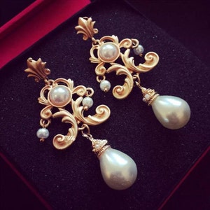 Stunning Pearl Dangle Bridal Earrings