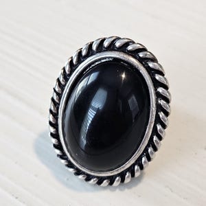 BF8 Designer Premier Designs - Silver Black Acrylic Gem Stone 8.5 Bold Boho Cultural Unisex Ring @ #WearItAgainLove