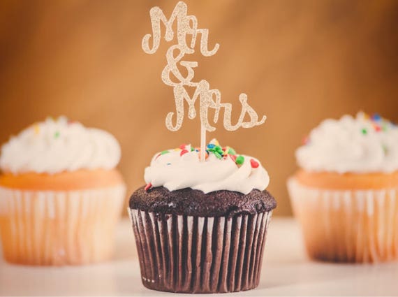 Mr and Mrs cupcake topper wedding cupcake topper Couples