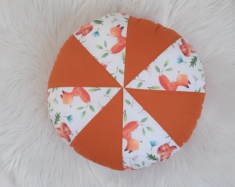 Foxes patchwork pillow, round cushion, kids room, cozy pillow, boho room