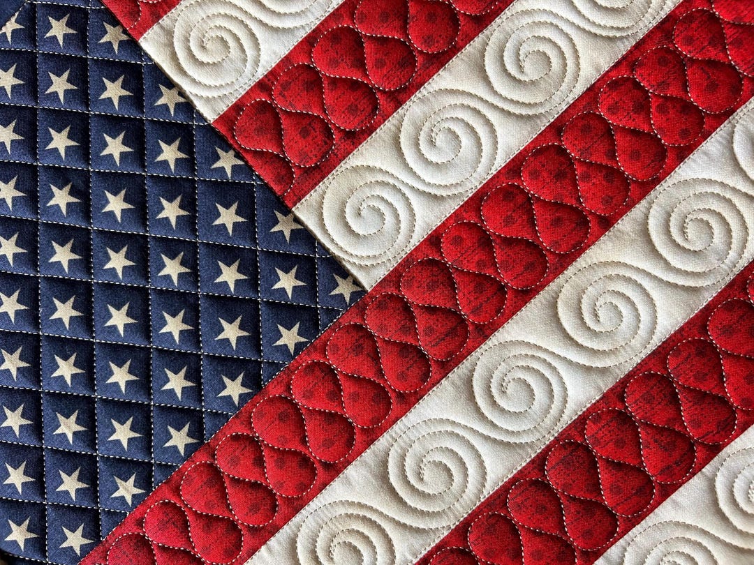 Quilted American Flag Table Runner Patriotic Stars & Stripes Red White ...