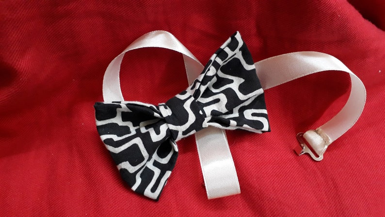 Black and white optical optical bow tie