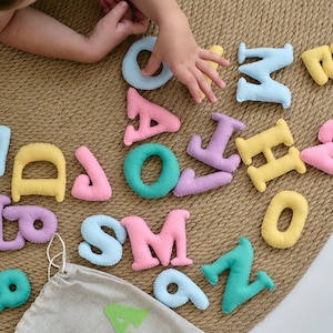 Lettere di feltro montessori per bambini Lettere di feltro, alfabeto di apprendimento, attività di lettere prescolari, alfabeto inglese di feltro, giocattolo educativo