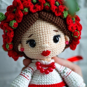 Ukrainian girl toy gift, knitted Ukrainian doll, Native Ukrainian doll, Ukrainian gift, Handmade doll, Ukrainian souvenir, valentines gift
