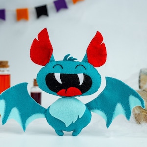 Halloween bat, Halloween decor, felt bat toy, halloween ornament, halloween decorations, spooky toy, Halloween tree ornaments