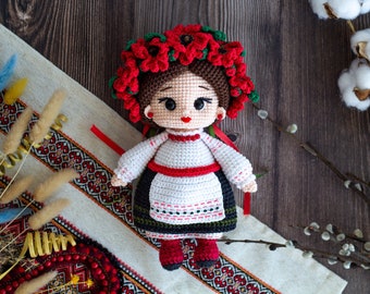 Poupée ukrainienne au crochet, poupée ukrainienne tricotée, poupée ukrainienne indigène, cadeau ukrainien, poupée faite à la main, poupée amigurumi