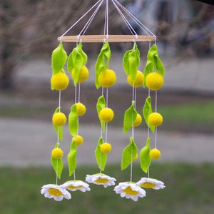 Flower Baby Mobile / Felt Flower Mobile / Flower chandelier nursery mobile Elegant Bedroom Decor Baby mobile baby girl mobile Yellow mobile