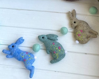 Easter Garland, Easter Felt Ball Garland Bunnies and Pastel Wool Felt Balls Easter Garland, Bunny Banner, Spring Felt Ball Garland