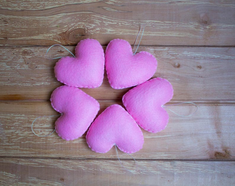 Valentine's Day gift, Felted heart ornaments, set of 5 hearts, Home decor, felt red heart decor, Red felt heart Valentine's day Wedding image 4