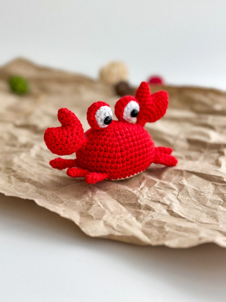 Handmade Crochet crab, Amigurumi Plushie, Handmade Knitted crab, handmade crab toy, amigurumi crab, Crocheted crab