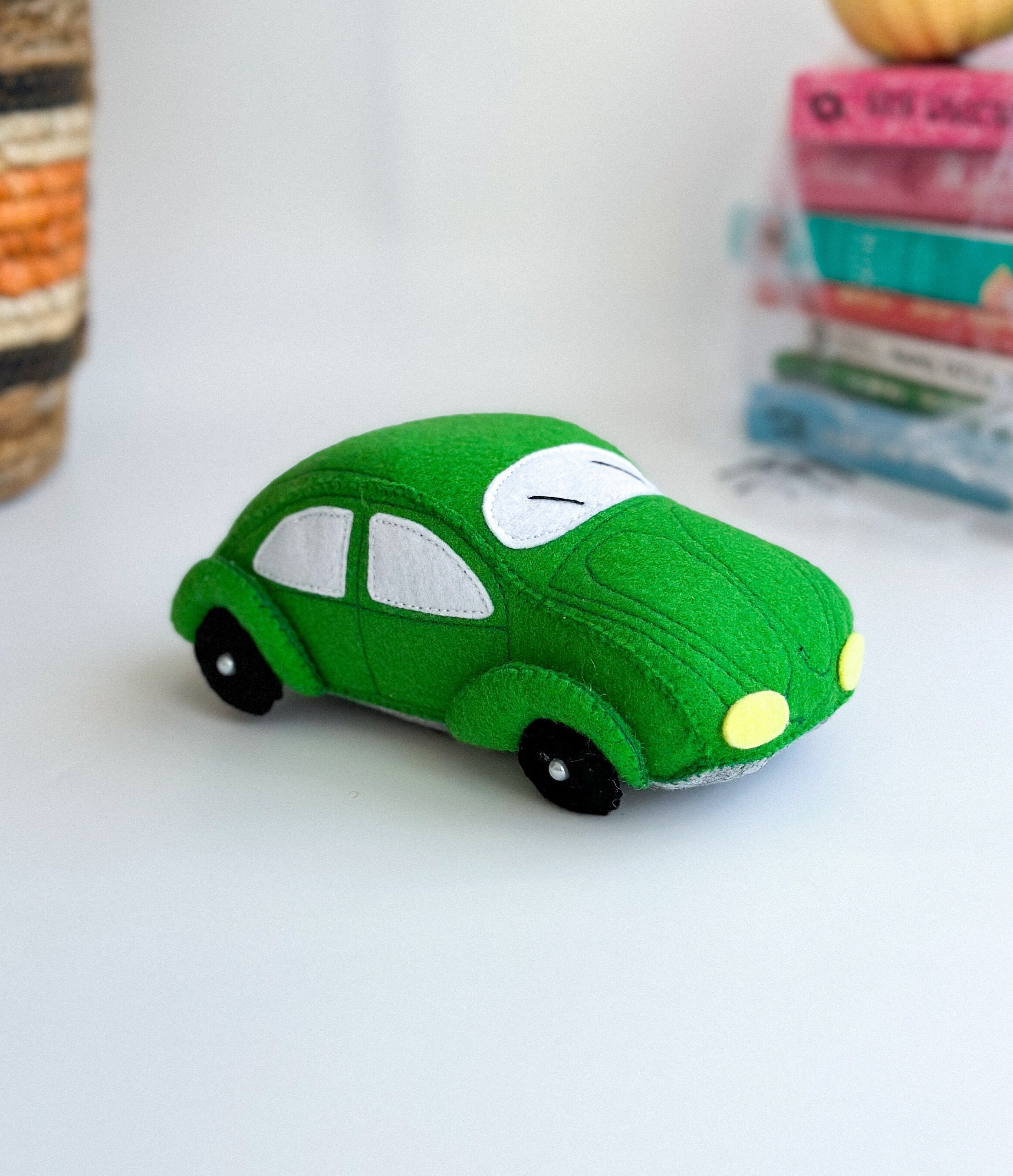 手作りのフェルトカーおもちゃ：赤ちゃん・幼児向けギフト - Etsy 日本