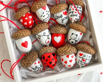 Valentines acorns ornaments | Hand Painted  acorns Set of 12 |  Acorn decorations | Romantic gift Valentines day decor | gift for her
