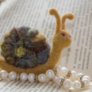 Snail brooch Handmade brooch Felt brooch Wool brooch Women's accessories Felted Miniature snail Felted snail Eco Friendly image 2