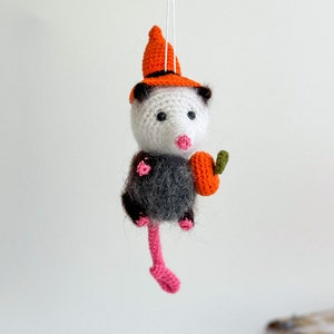 Acessório de carro de gambá de Halloween, pingente de carro para espelho, cabide de carro de gambá, ideia de presente de gambá, pendurar espelho, enfeite de presente de Halloween